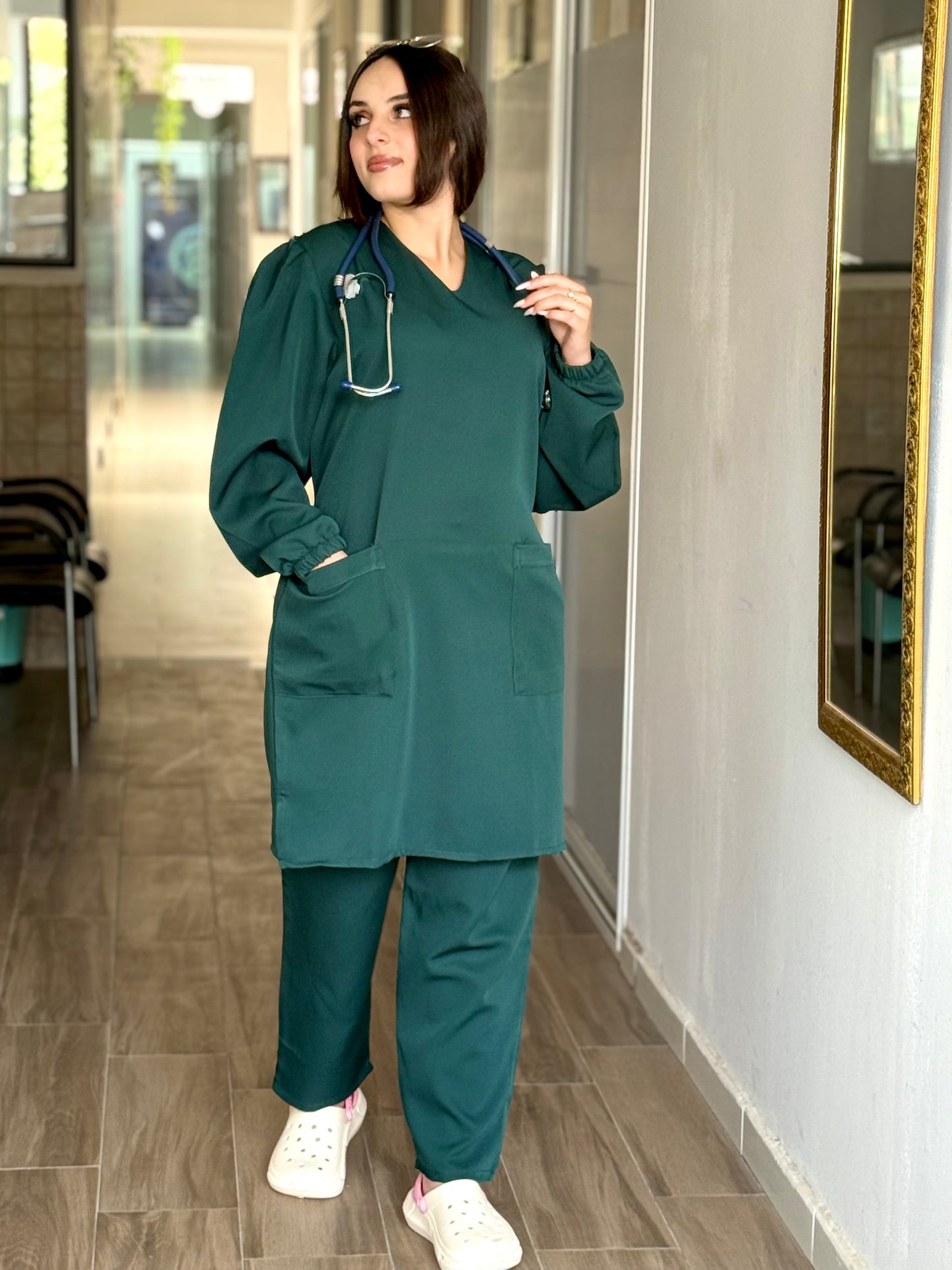 Serena - tenue médicale pour femme -moyenne